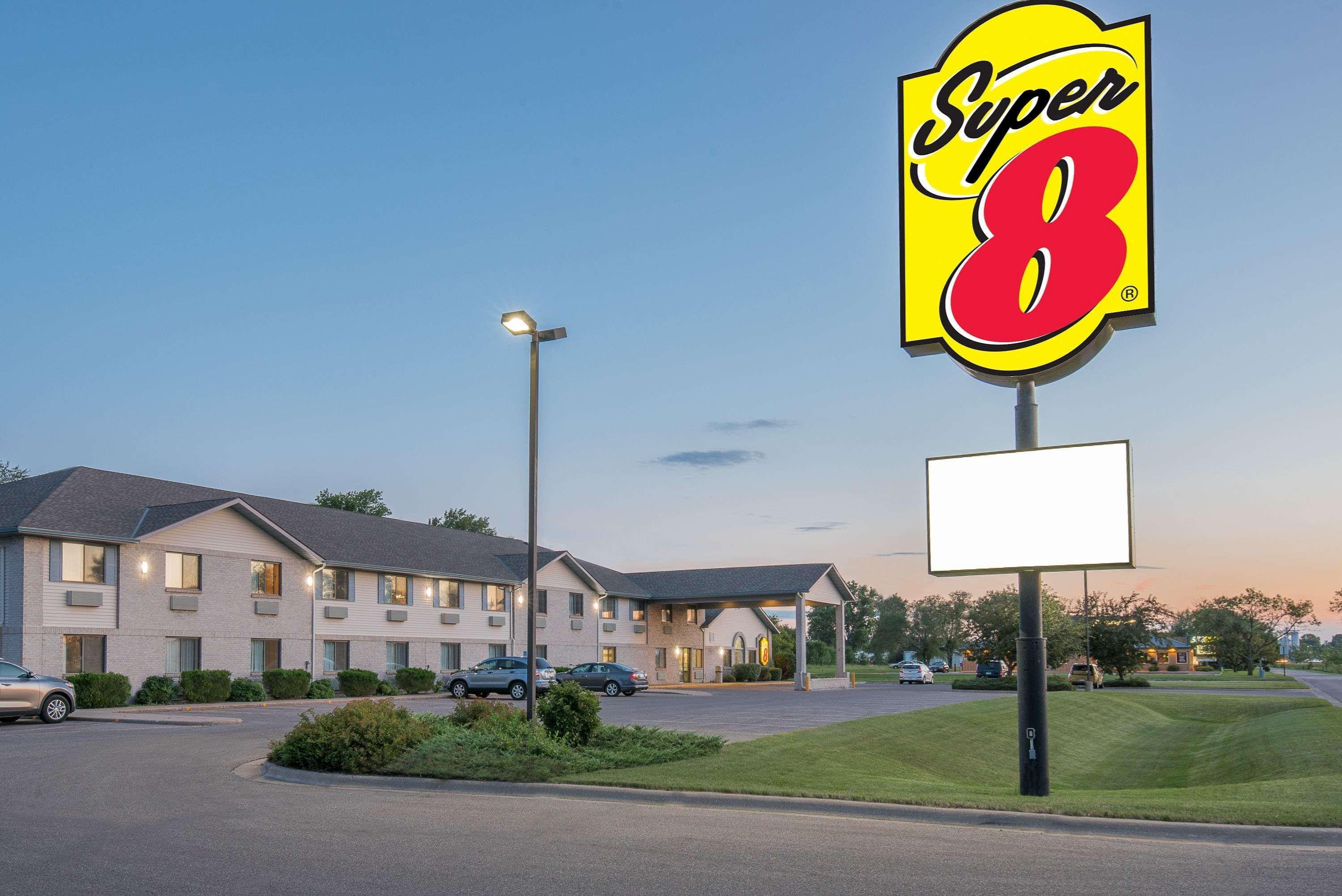 Wrangler Hotel Morris Bagian luar foto
