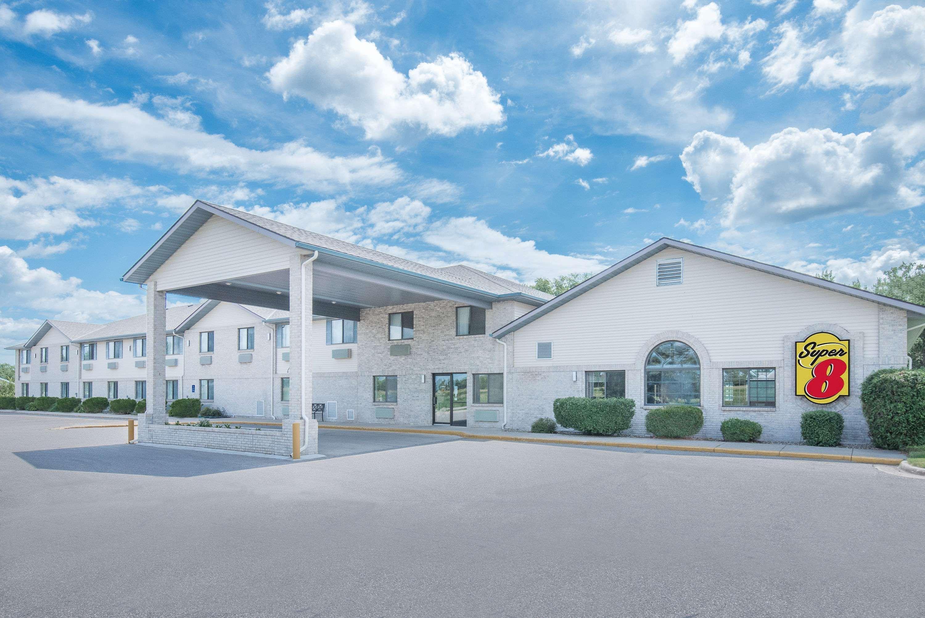 Wrangler Hotel Morris Bagian luar foto